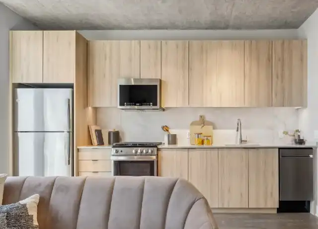 Property at 1043 W Van Buren St, Chicago, IL, 60607, 0 beds, 1 bath, [object Object]
