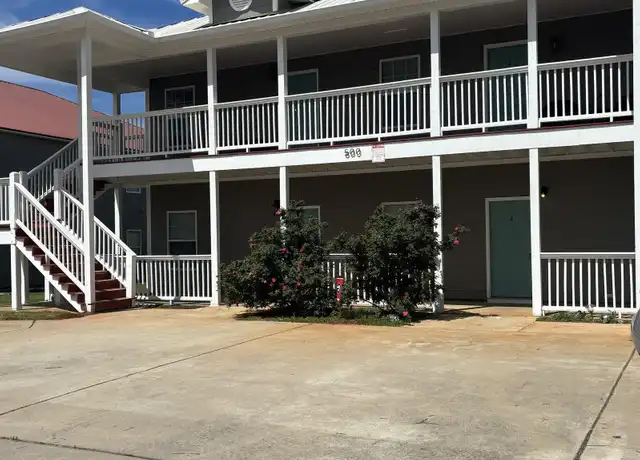 Property at 500 Club Villa Ct Unit 2, Kathleen, GA, 31047, 3 beds, 2 baths, [object Object]