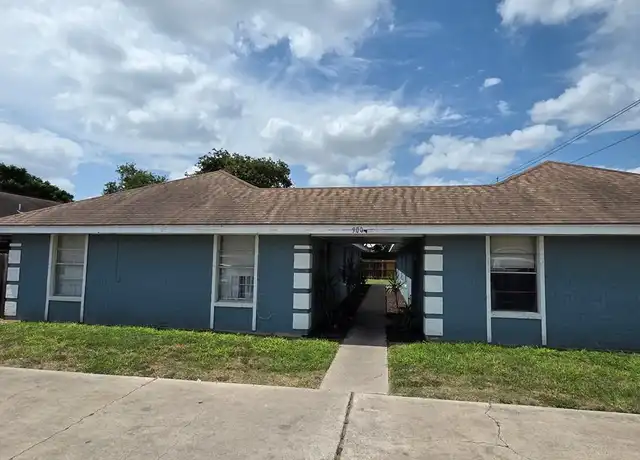 Property at 900 W Caffery Ave, Pharr, TX, 78577, 2 beds, 1 bath, [object Object]