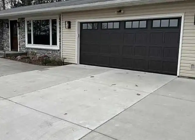 Property at 4346 Deerfield Rd Unit NA, Eau Claire, WI, 54701, 4 beds, 2 baths, [object Object]