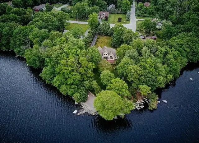 Property at 67 Lake Side Dr, Tiverton, RI, 02878, 3 beds, 2.5 baths, [object Object]