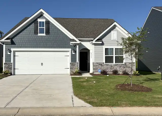 Property at 8407 Plymouth Dr, Sherrills Ford, NC, 28673, 3 beds, 2 baths, [object Object]