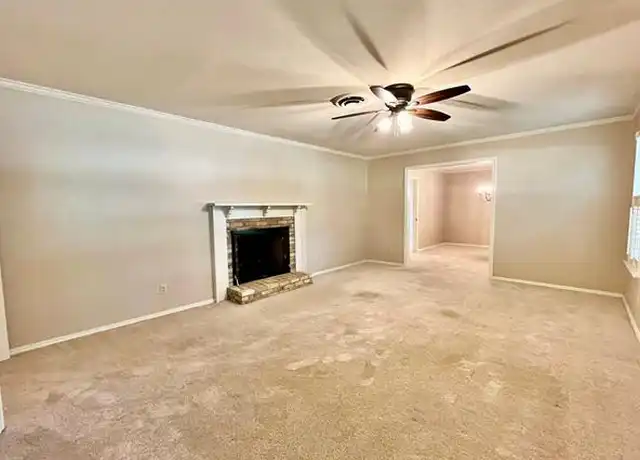 Property at 116 Mill Pond Rd, Denton, TX, 76209, 4 beds, 2 baths, [object Object]