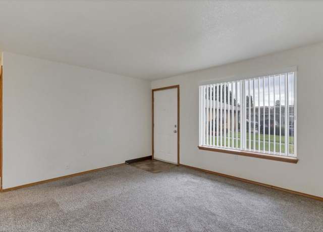 Photo of 680 NE 16th Ave Unit 658, Canby, OR 97013