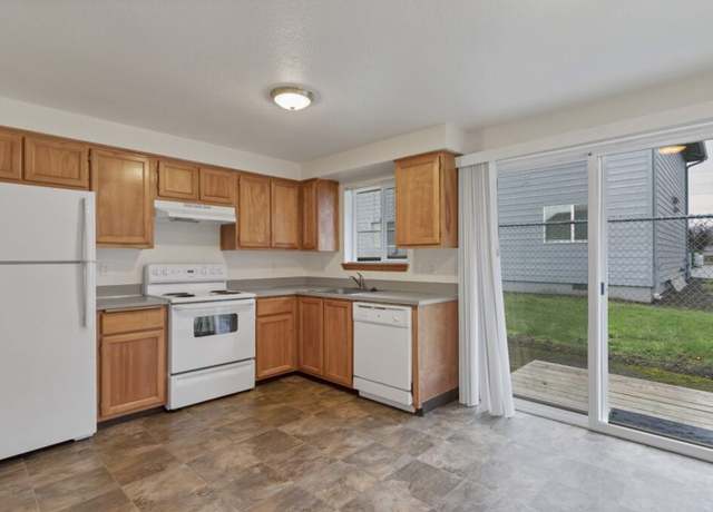 Photo of 680 NE 16th Ave Unit 658, Canby, OR 97013