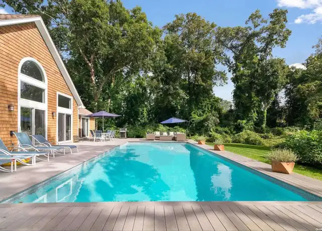Property at 20 Cutter Ct, East Hampton, NY, 11937, 3 beds, 3 baths, [object Object]