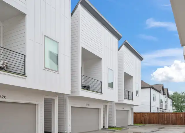 Property at 6742 Peerless St Unit B, Houston, TX, 77021, 3 beds, 3.5 baths, [object Object]