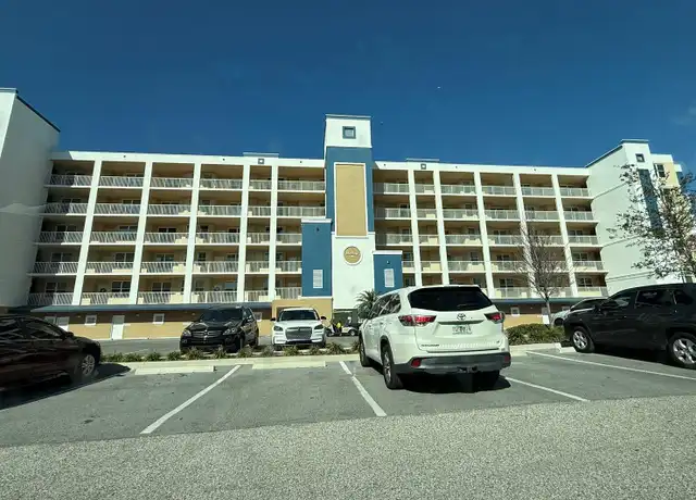 Property at 960 Starkey Rd #10501, Largo, FL, 33771, 3 beds, 2 baths, [object Object]