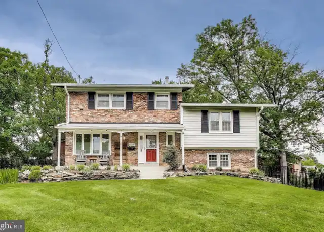 Property at 11601 Georgetowne Ct, Potomac, MD, 20854, 5 beds, 2.5 baths, [object Object]
