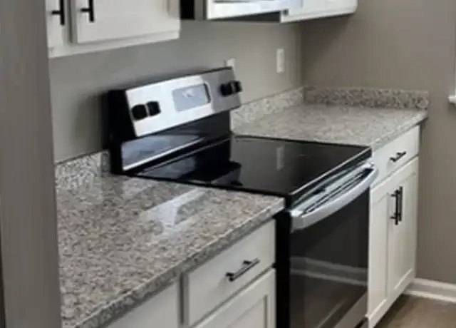 Property at 200 Houston Creek Dr, Paris, KY, 40361, 2 beds, 1 bath, [object Object]