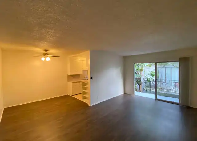 Property at 1243 12th St Unit 9, Santa Monica, CA, 90401, 2 beds, 1.5 baths, [object Object]