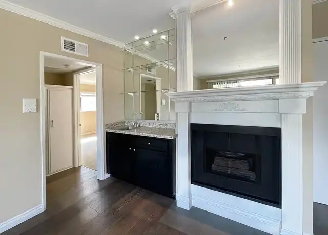Property at Chelsea Manor - 5929 Whitsett Ave, Valley Village, CA, 91607, 1 bed, 1 bath, [object Object]