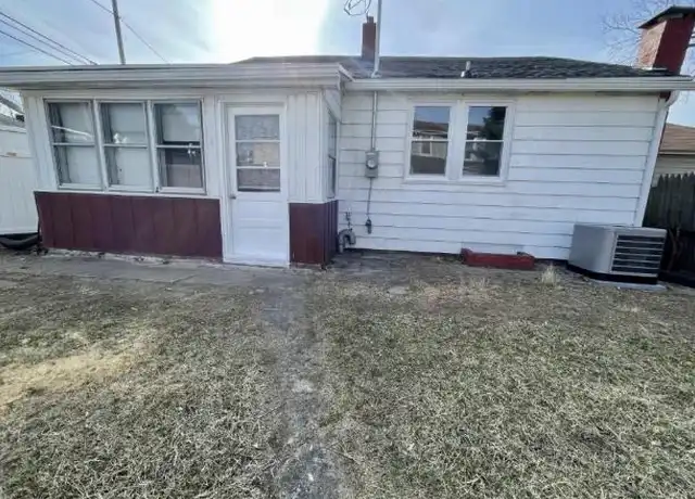 Property at 120 N Albemarle St, York, PA, 17403, 2 beds, 1 bath, [object Object]