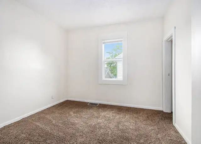 Property at 607 W Wayne St, South Bend, IN, 46601, 2 beds, 1 bath, [object Object]