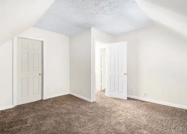 Property at 607 W Wayne St, South Bend, IN, 46601, 2 beds, 1 bath, [object Object]