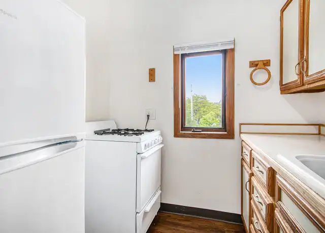 Property at 607 W Wayne St, South Bend, IN, 46601, 2 beds, 1 bath, [object Object]
