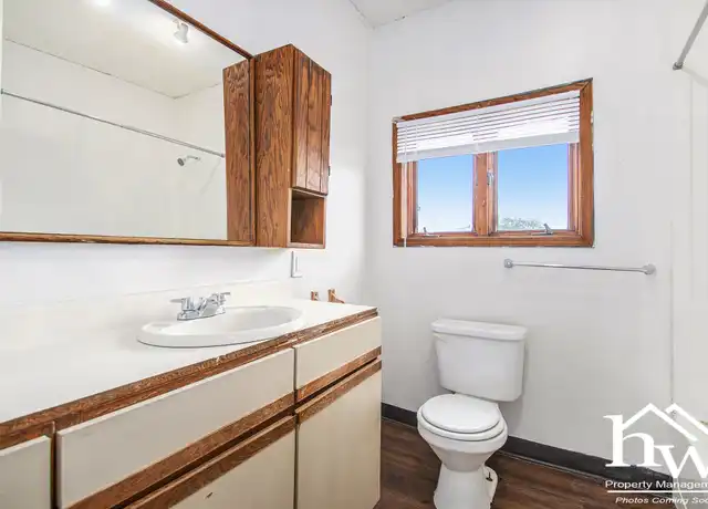 Property at 607 W Wayne St, South Bend, IN, 46601, 2 beds, 1 bath, [object Object]