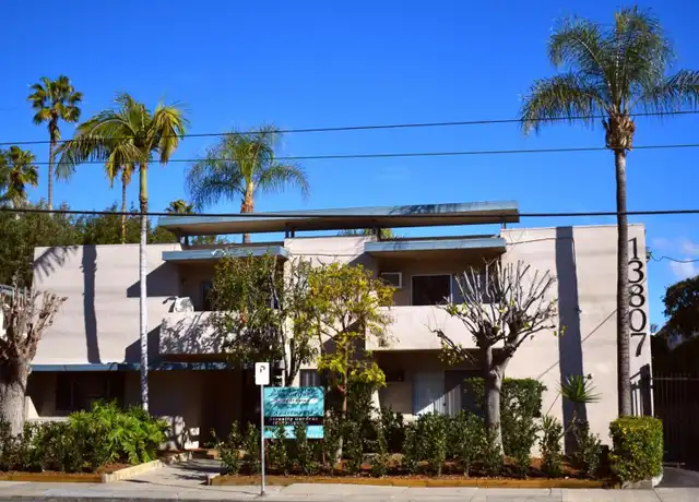 Property at 13807 Oxnard St Apt 22, Van Nuys, CA, 91401, 2 beds, 2 baths, [object Object]