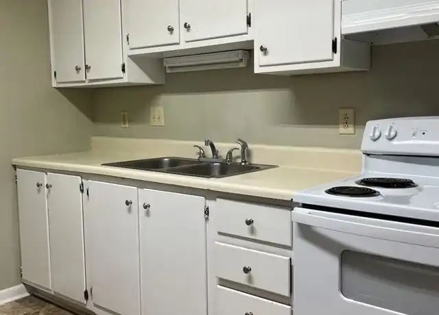 Property at 170 Westwood Dr Unit 204, Thomson, GA, 30824, 2 beds, 2 baths, [object Object]