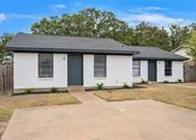Property at 2813 Forest Bnd, Bryan, TX, 77801, 2 beds, 1 bath, [object Object]