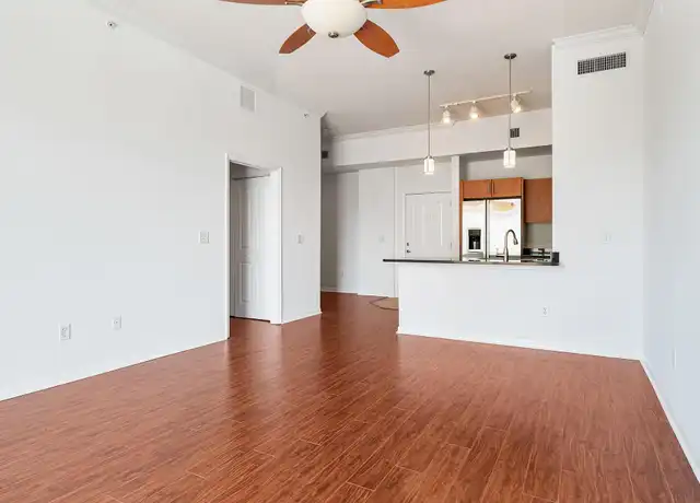 Property at 600 S Dixie Hwy #413, West Palm Beach, FL, 33401, 1 bed, 1 bath, [object Object]