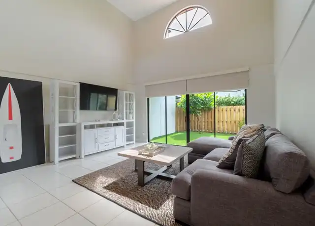 Property at 13547 Fountain View Blvd, Wellington, FL, 33414, 3 beds, 2.5 baths, [object Object]
