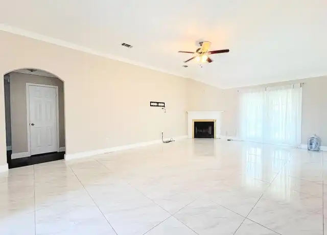 Property at 3916 Aspen Dr, Harvey, LA, 70058, 3 beds, 2 baths, [object Object]
