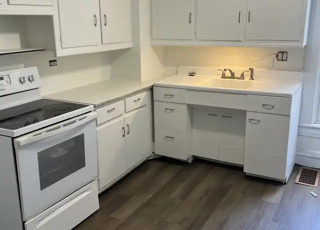 Property at 439 Westminster Ave Unit 2, Greensburg, PA, 15601, 1 bed, 1 bath, [object Object]