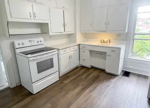 Property at 439 Westminster Ave Unit 2, Greensburg, PA, 15601, 1 bed, 1 bath, [object Object]
