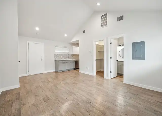 Property at 5018 San Jacinto St, Dallas, TX, 75206, 0 beds, 1 bath, [object Object]