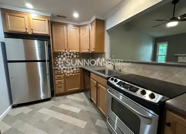 Property at 6140 Gray Gate Ln Unit M, Charlotte, NC, 28210, 2 beds, 2 baths, [object Object]
