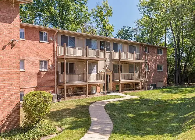 Photo of 10320 Layton Hall Dr, Fairfax, VA 22030