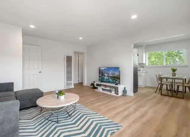 Property at 705 W Valley Dr Unit 3, Campbell, CA, 95008, 3 beds, 1 bath, [object Object]