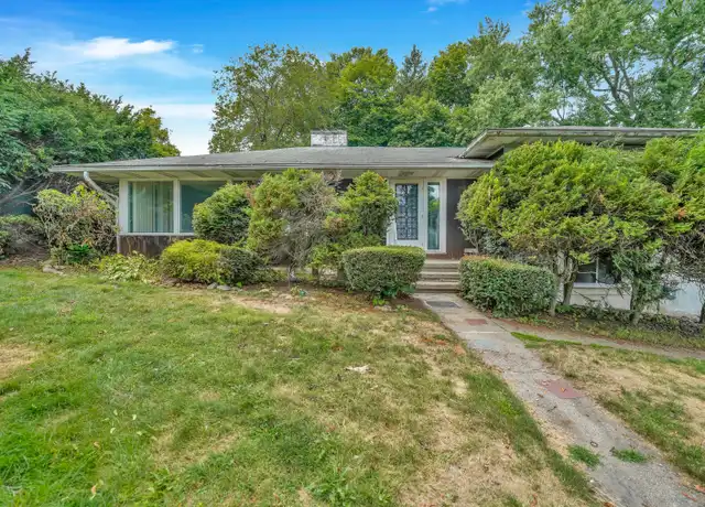 Property at 855 Cooke St, Waterbury, CT, 06710, 5 beds, 1.5 baths, [object Object]