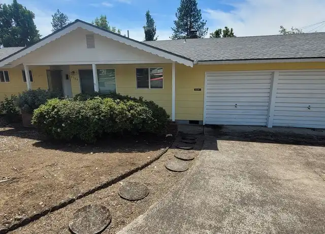 Property at 3560 Kincaid St, Eugene, OR, 97405, 3 beds, 1.5 baths, [object Object]