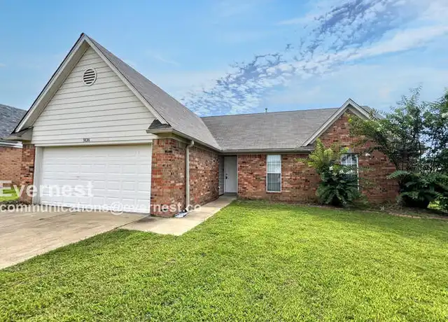 Property at 9136 Bentley Woods Dr, Southaven, MS, 38671, 3 beds, 2 baths, [object Object]