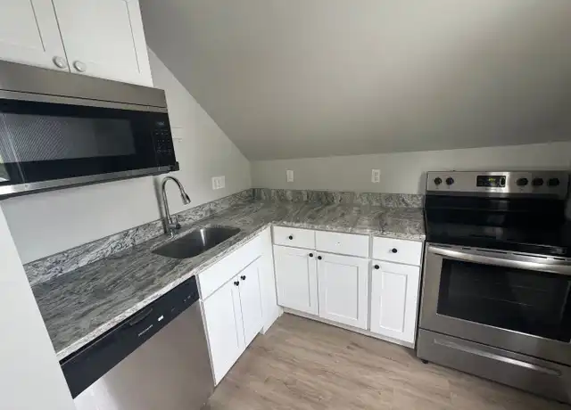 Property at 45 5th St Unit 5, Dover, NH, 03820, 2 beds, 1 bath, [object Object]