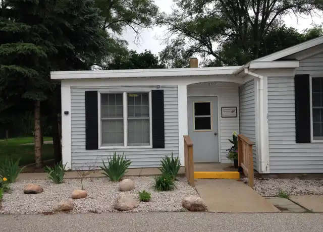 Property at 2243 E Apple Ave, Muskegon, MI, 49442, 2 beds, 1 bath, [object Object]