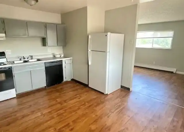 Property at 2912 Sage St Unit 4, Colorado Springs, CO, 80907, 2 beds, 1 bath, [object Object]