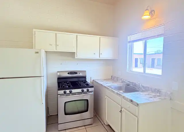 Property at 240 W Sahuaro St Unit 1, Tucson, AZ, 85705, 1 bed, 1 bath, [object Object]