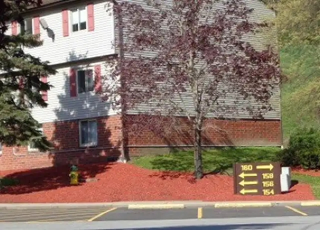 Property at 152 Old Plank Rd Unit 102, Butler, PA, 16002, 2 beds, 1 bath, [object Object]