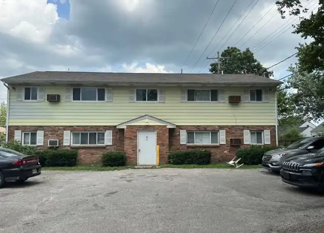 Property at 4 Bryant Ln Unit 4, Hamilton, OH, 45013, 2 beds, 1 bath, [object Object]