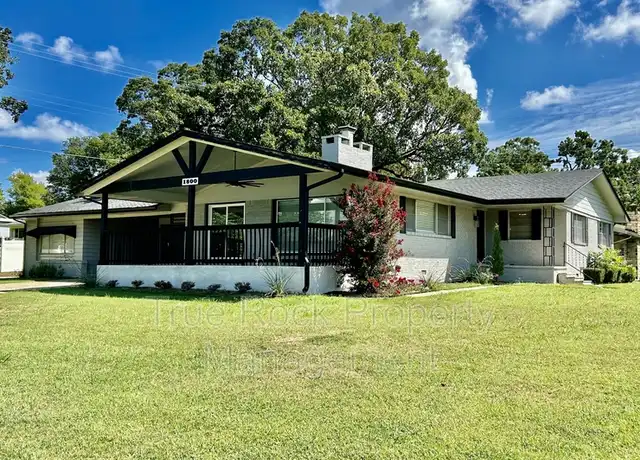 Property at 1800 E 11th St, Ada, OK, 74820, 3 beds, 2 baths, [object Object]