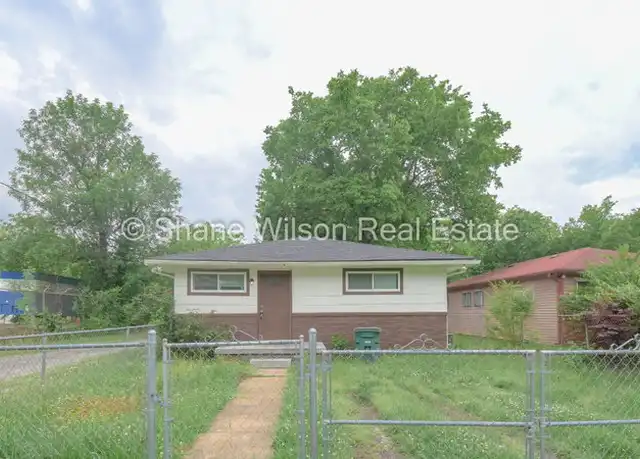 Property at 2110 Appling St, Chattanooga, TN, 37406, 3 beds, 1 bath, [object Object]