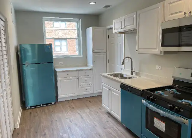 Property at 5206 W Parker Ave Unit 3, Chicago, IL, 60639, 2 beds, 1 bath, [object Object]
