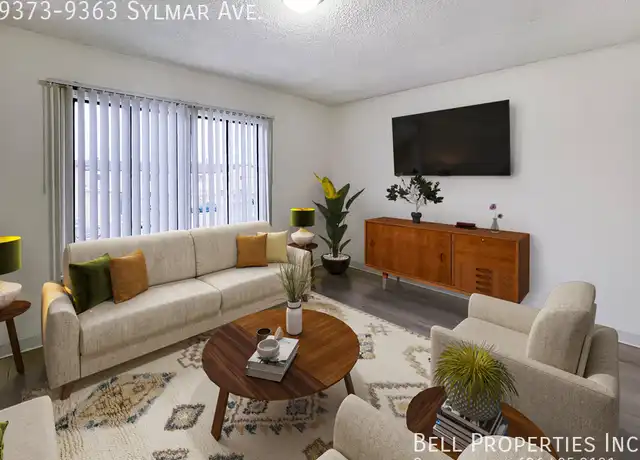 Property at 9373 Sylmar Ave, Panorama City, CA, 91402, 3 beds, 1.5 baths, [object Object]