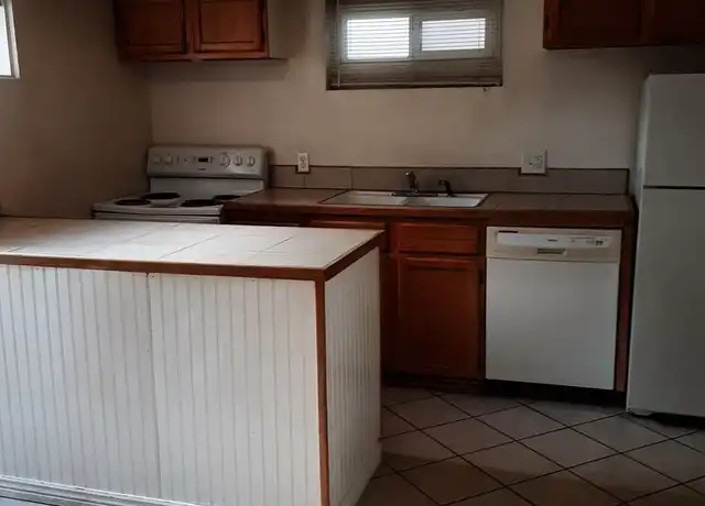 Property at 1604 8th Ave, Greeley, CO, 80631, 3 beds, 1 bath, [object Object]