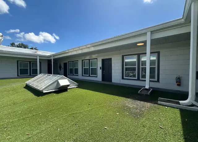 Property at 14 21st St N Unit 2, St. Petersburg, FL, 33713, 2 beds, 1 bath, [object Object]
