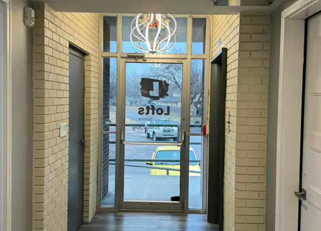 Property at 3000 W Kellogg Dr Unit 303, Wichita, KS, 67213, 1 bed, 1 bath, [object Object]