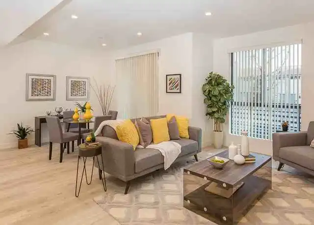 Property at 11269 Camarillo St Unit 201, North Hollywood, CA, 91602, 2 beds, 1 bath, [object Object]